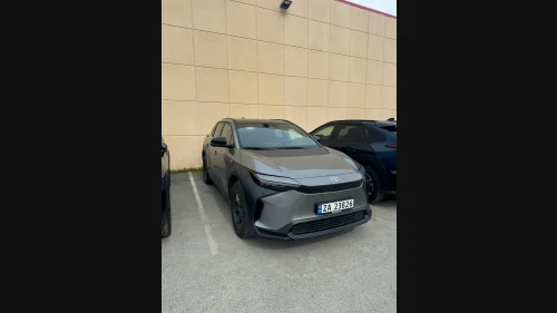 TOYOTA BZ4X AWD Active Tech