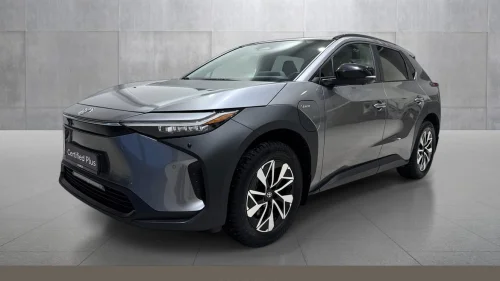 TOYOTA BZ4X Active Tech, hengerfeste, ekstralys