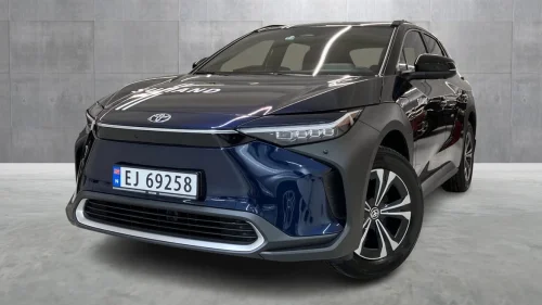 TOYOTA BZ4X Executive Demokjørt!