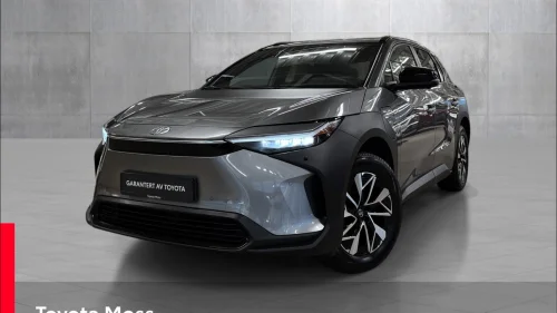 TOYOTA BZ4X AWD Active Tech / KROK /