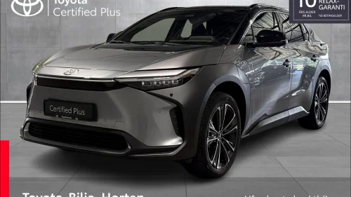 TOYOTA BZ4X Executive Panorama / Velholdt / AWD / 1 eier