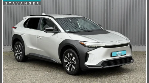 TOYOTA BZ4X Active Tech 218hk AWD Delskinn Navi ACC Led +++