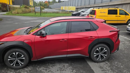 TOYOTA BZ4X Pris kr 3980.- AWD Active Tech