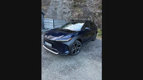 TOYOTA BZ4X AWD Executive Bitone