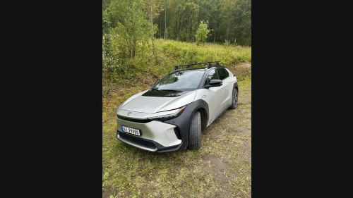 TOYOTA BZ4X AWD Executive Bitone