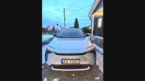 TOYOTA BZ4X AWD Executive