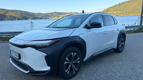TOYOTA BZ4X AWD Executive