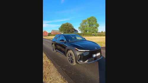 TOYOTA BZ4X AWD Executive
