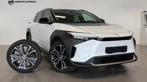 TOYOTA BZ4X Executive Bitone/Toppmodell/AWD/Pano/360/Memory/Krok