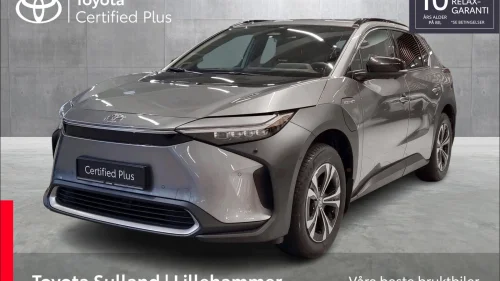 TOYOTA BZ4X EXECUTIVE, TILHENGERFESTE, MEGET VELHOLDT EKSEMPLAR!