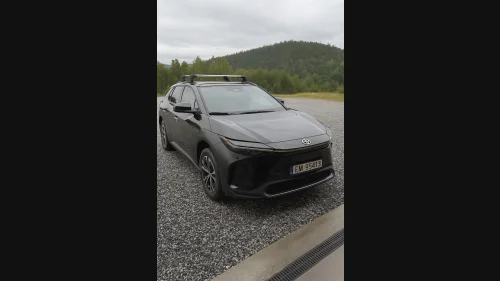 TOYOTA BZ4X AWD Active Tech med inkludert service til 90000km