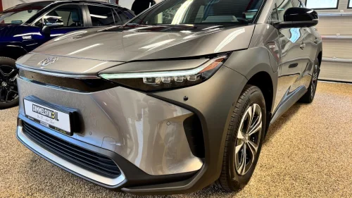 TOYOTA BZ4X AWD Executive Hengerfeste/Innbyttekampanje
