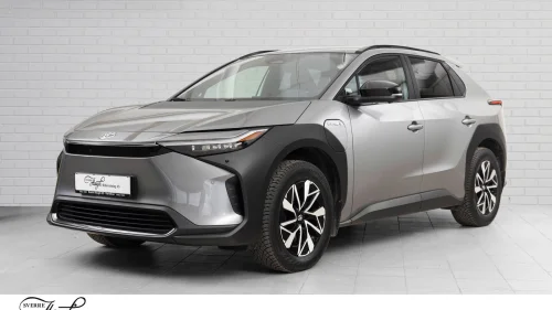 TOYOTA BZ4X AWD Active Tech ACC/HF/BT/RK/LAV KM!!