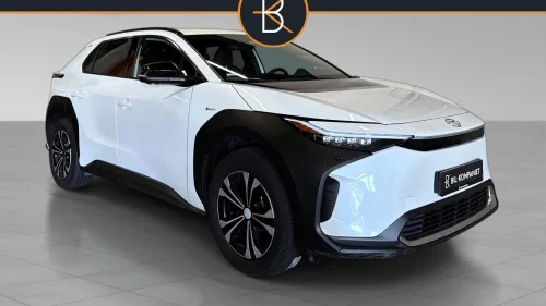 TOYOTA BZ4X | AWD | Executive | Skinn | ACC | Apple CarPlay | mm. |
