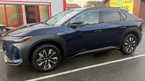 TOYOTA BZ4X AWD Executive