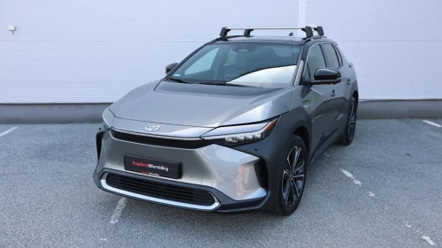 TOYOTA BZ4X Executive Bi-Tone/AWD/ACC/Skinn/Pano/JBL/Navi/360*/LED
