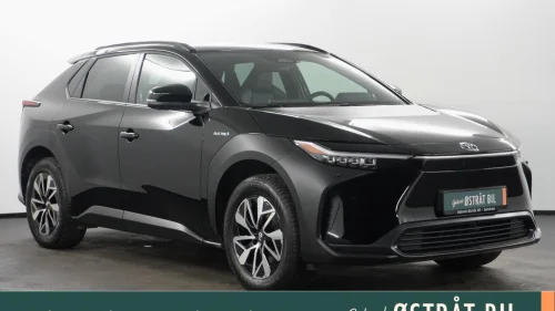 TOYOTA BZ4X AWD Active Tech | ACC | H. feste | El. sete | Navi |