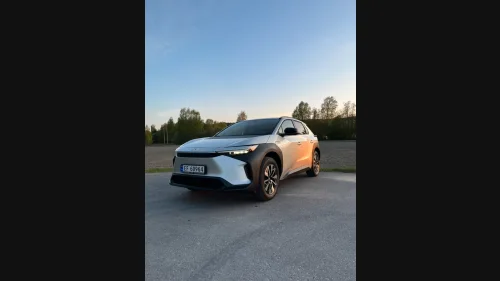 TOYOTA BZ4X AWD Active Tech