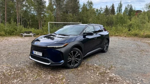 TOYOTA BZ4X AWD Executive Bitone - Hengerfeste - Dashcam- Panorama