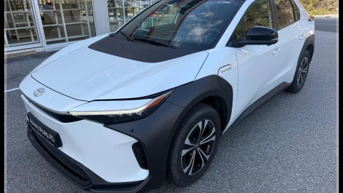TOYOTA BZ4X BZ4X Active Tech! AWD! Bitone! ACC! 360! Navi! Krok!
