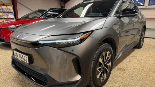 TOYOTA BZ4X AWD Active Tech Tectyl/Serviceavtale
