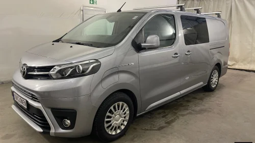 TOYOTA PROACE ELECTRIC 75kWT 136 HK HENGERFESTE KAMERA NAVI CRUISE SK