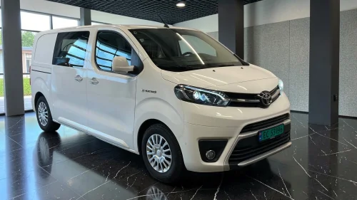 TOYOTA PROACE Electric 75kWt COMFORT+L1+INNREDNING+LAV KM+KROK