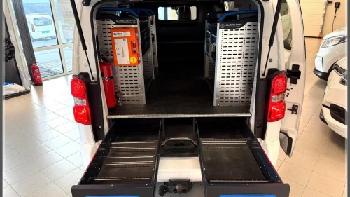 TOYOTA PROACE Electric 75kWh/Sortimo innredning/R.Kam/Skyvedør