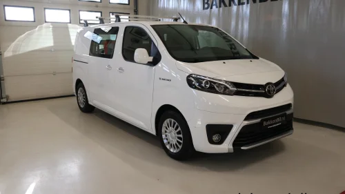 TOYOTA PROACE Electric 75kWt Comfort Fleet L1H1 THB Sortimo +++