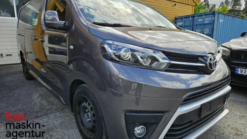TOYOTA PROACE El. 313km L2 2xSkyvedør+Krok+R.kam+NYEU+Gratis bom