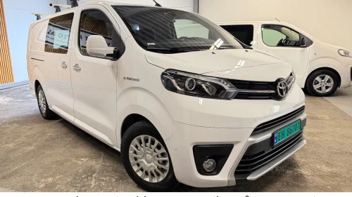 TOYOTA PROACE 75kWh L2-Lang/Innredning/Kamera/Krok/EU 04-28/Lav km++