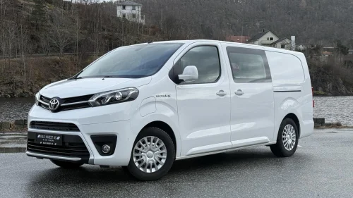 TOYOTA PROACE COMFORT/L3-LANG/75KWH/136HK/310WLTP/KROK/3.SETER/2XSKYV