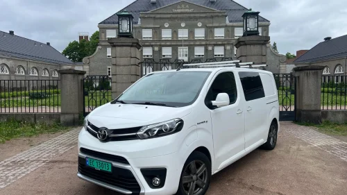 TOYOTA PROACE Electric 75 kWh Comfort // 2 x Skyvedør // Lekk? Elbilm