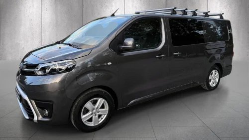 TOYOTA PROACE 75KWH/ L3 / LAV KM / 1 EIER /R. KAMERA/NY EU TIL 2028