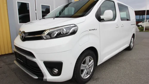TOYOTA PROACE Electric 75kWt Comfort L2H1/H.FESTE/R.KAMERA/Xenon