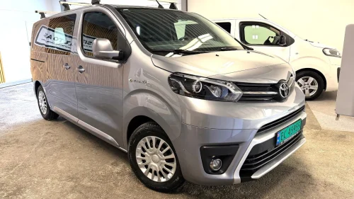 TOYOTA PROACE 75 kWh Comfort/Krok/Relax/Blis/Navi/BT/Takstativ