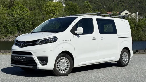 TOYOTA PROACE COMFORT/L2-LANG/75KWH/136HK/313WLTP/KROK/3.SETER/2XSKYV