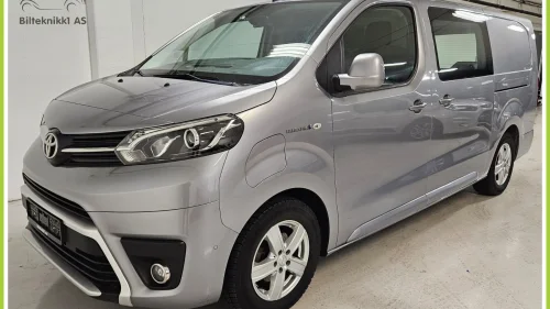 TOYOTA PROACE L2 | 75kWt| 2xSKYVEDØR| H.FESTE | R-KAMERA |