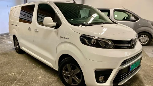TOYOTA PROACE 75 kWh/L2-Lang/Kamera/Navi/Blis/BT/Xenon ++