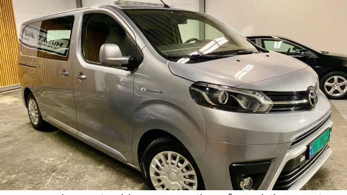 TOYOTA PROACE Electric 75kWh/Kamera/Krok/Varme i varerom/Blinklamper