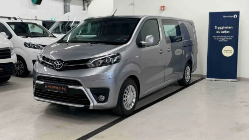 TOYOTA PROACE 75kWh/L2-Lang/10år-garanti/2xskyvedør/DAB/cruise