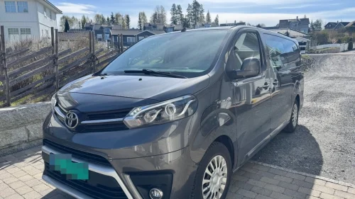 TOYOTA PROACE Varebil m/ 2 sett dekk.