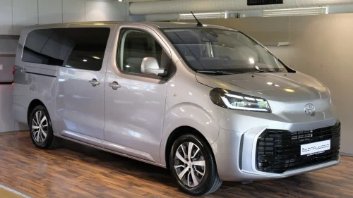 TOYOTA PROACE 75kWh L2 8-seter/ACC/BLIS/Oppv.ratt/R.kam/CarPlay