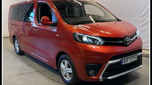 TOYOTA Proace 75kwh L2 Executive Lang Shuttle 9 Skinns.Navi Kupev ACC