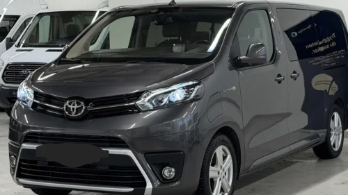 TOYOTA Proace 75kW/Lang/Executive Family 8seter/10år-garanti/6xISOFIX