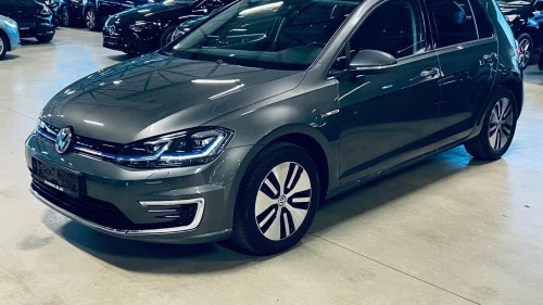 VOLKSWAGEN GOLF EV- 136 HK - Varmepumpe -Uten innskudd - LEASING