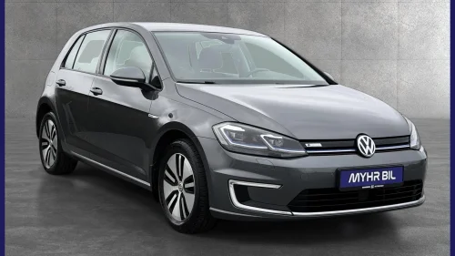 VOLKSWAGEN GOLF | Facelift | 300km | Virtual Cockpit | ACC |