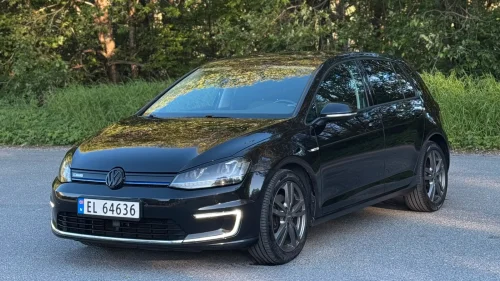 VOLKSWAGEN GOLF EU-godkjent – Lav km – Elektrisk – Pen og velholdt!