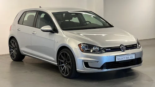 VOLKSWAGEN e-Golf E-Golf 85KW 116 HK/ Navi/ R.kam/ Automat/ EU 2026