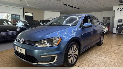 VOLKSWAGEN E-Golf E-golf|2016Mod|Eu til 10.28|190WLTP|Bluetooth|R.kam